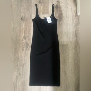 Elegant Black Sleeveless Dress